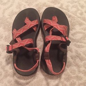 Coral Beaded Chaco Size 8 Wide Single Toe Strap